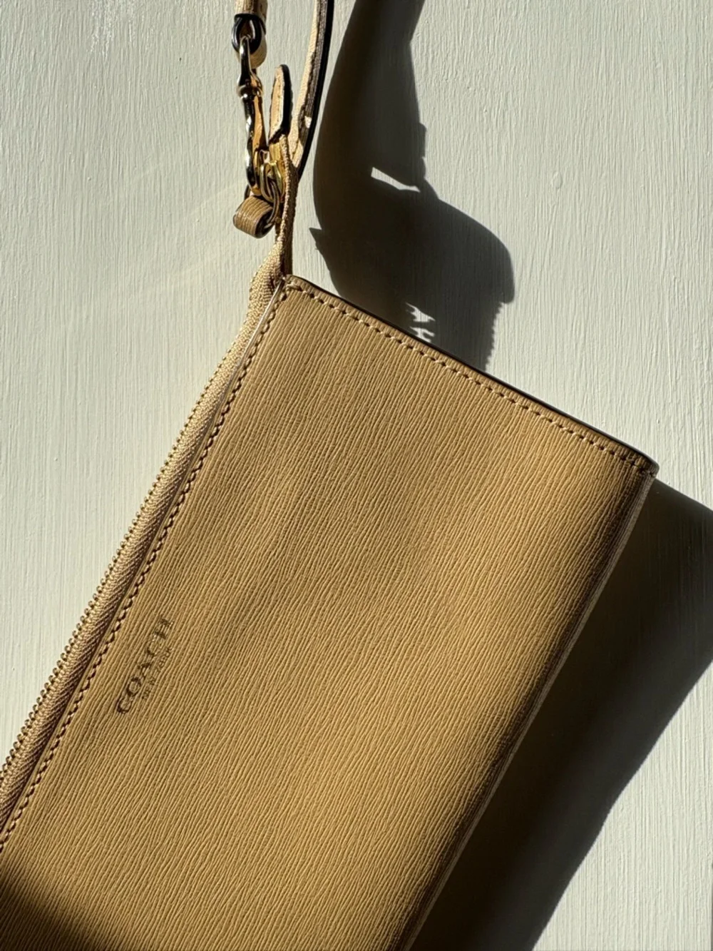 Coach Beige Leather Wristlet with Gold Hardware - Picture 3 of 4